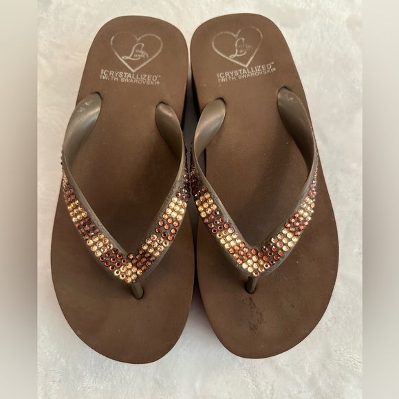 Lady Lanell Swarovski Crystal size 7 women’s brown wedge sandals. - Picture 4 of 6